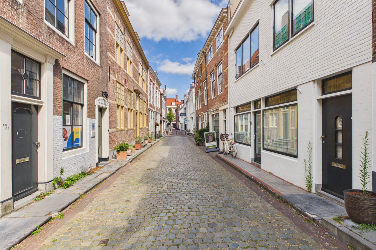 Herenstraat 27